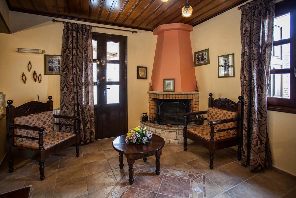 Villa Erontas Aryiroúpolis Exterior foto